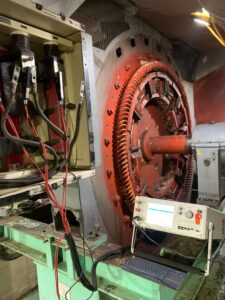 Onsite recondition / dry ice cleaning of a 1500hp Vacuum Pump Motor